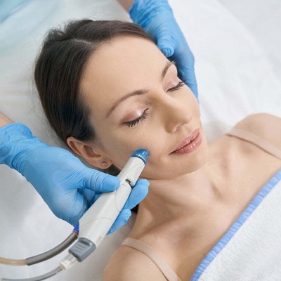 Does Hydrafacial treatment make you look younger?